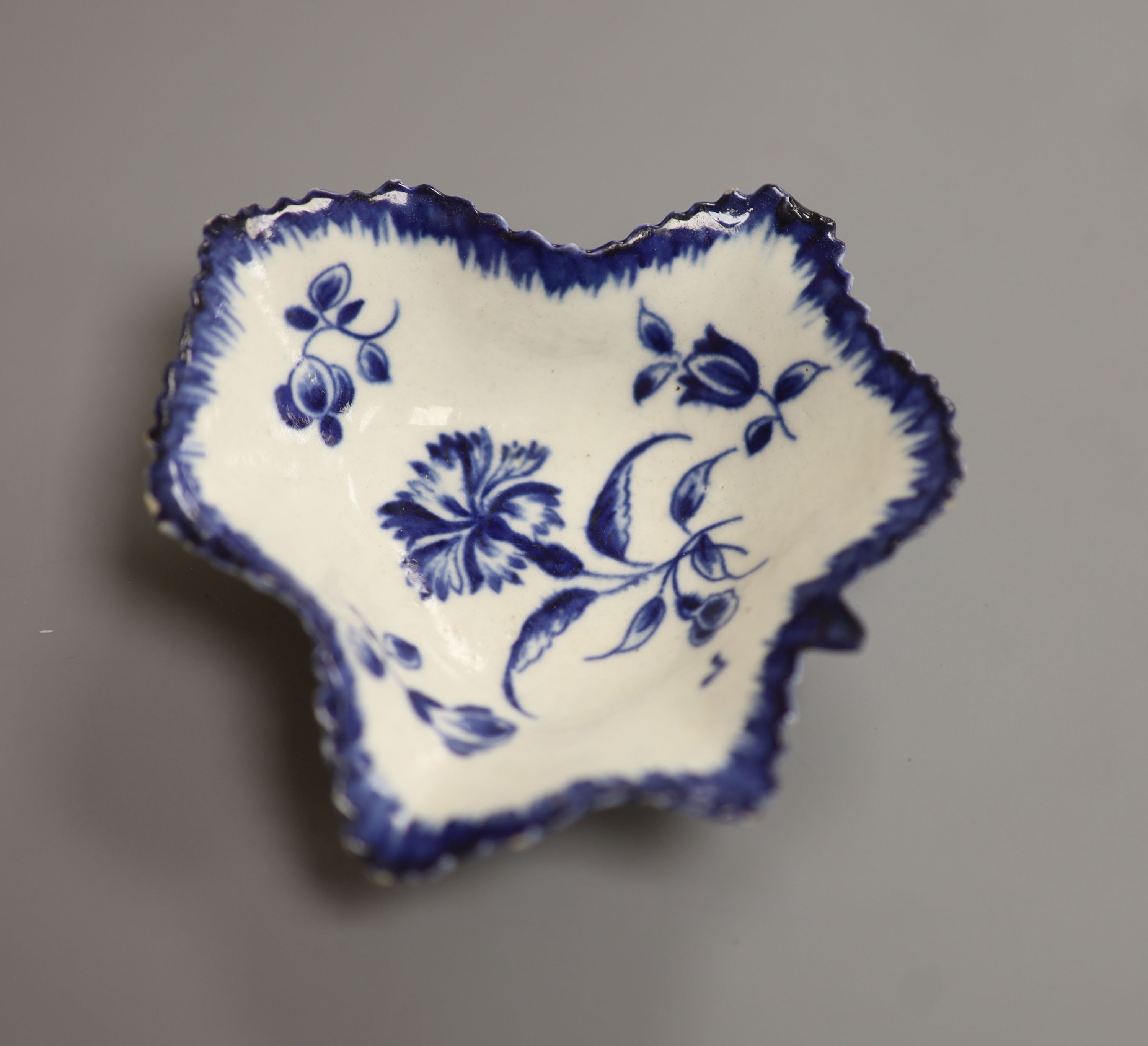 A Worcester leaf shaped pickle dish, painted with the Gilliflower pattern, c.1775, length 9cm